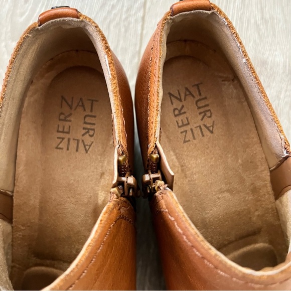 Naturalizer Women's Zarie Leather Ankle Booties - Women's Size 7 - Picture 2 of 8